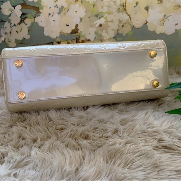 LOUIS VUITTON, 100% Authentic, ‘Brea’ GM Bag - Picture 6 of 8